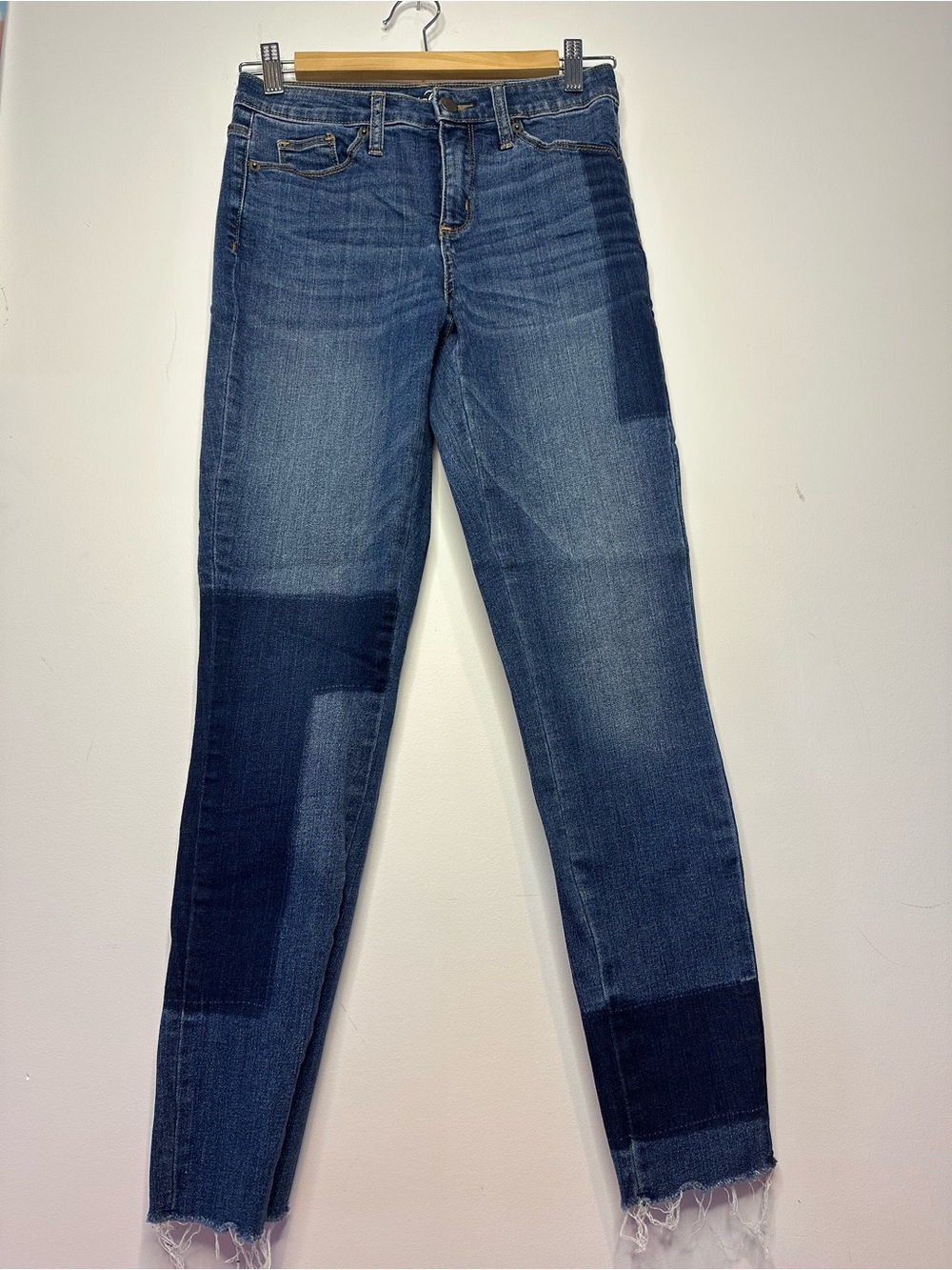Universal thread Women’s Blue Patchwork Skinny Jeans US0